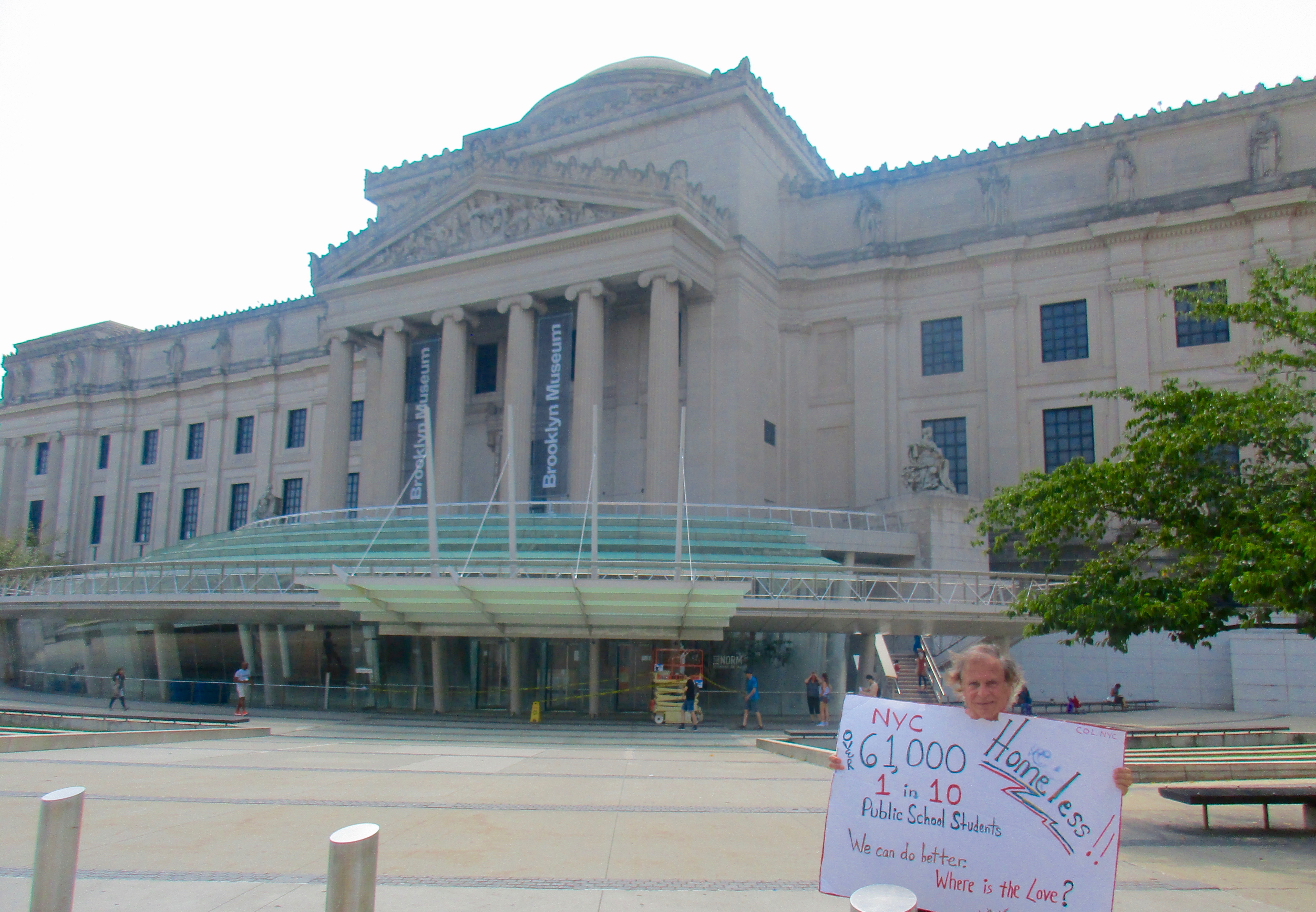 Tony Bellizzi Homelessness Project - Botanic Gardens, Brooklyn Library & Museum, Brooklyn