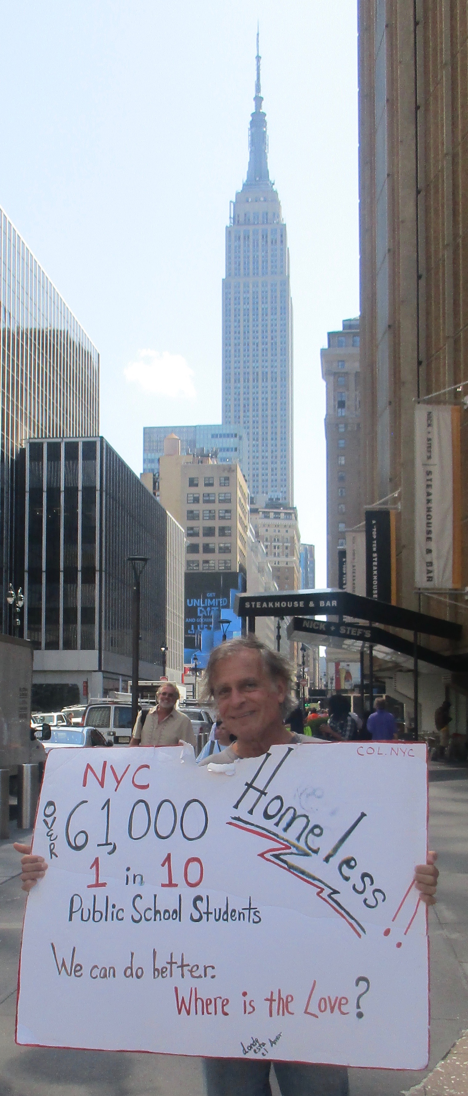 Tony Bellizzi Homelessness Project - Empire State Building, Herald Square, & Midtown - Manhattan